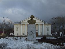 Бюст В.И.Ленина